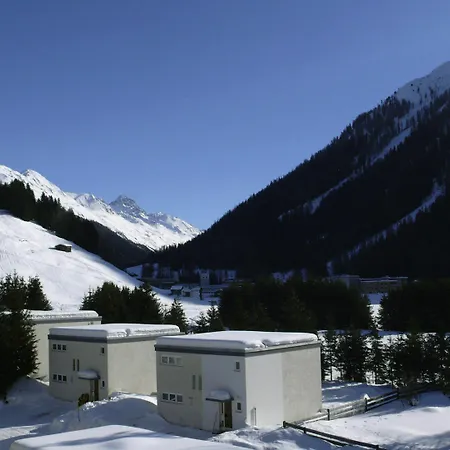 Ferienhaus Private Holiday Homes By Solaria Davos